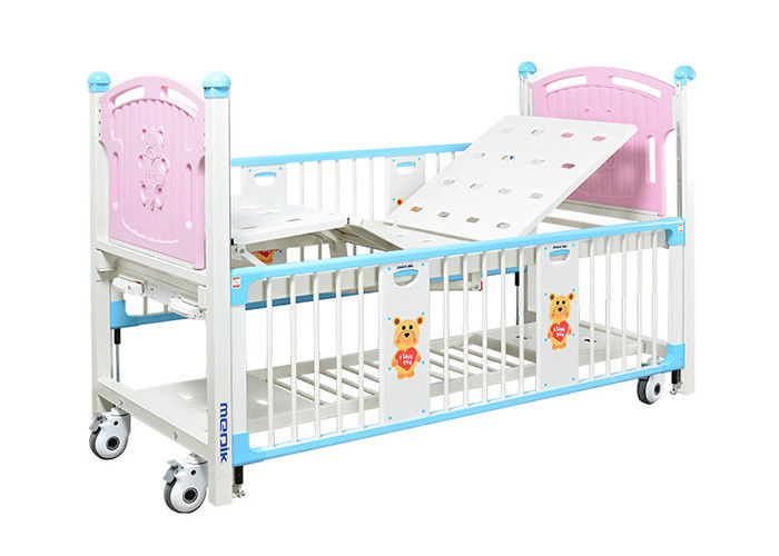 เตียงเด็กโรงพยาบาล Crank Pink สองจุดปรับพนักพิงสำหรับเด็ก