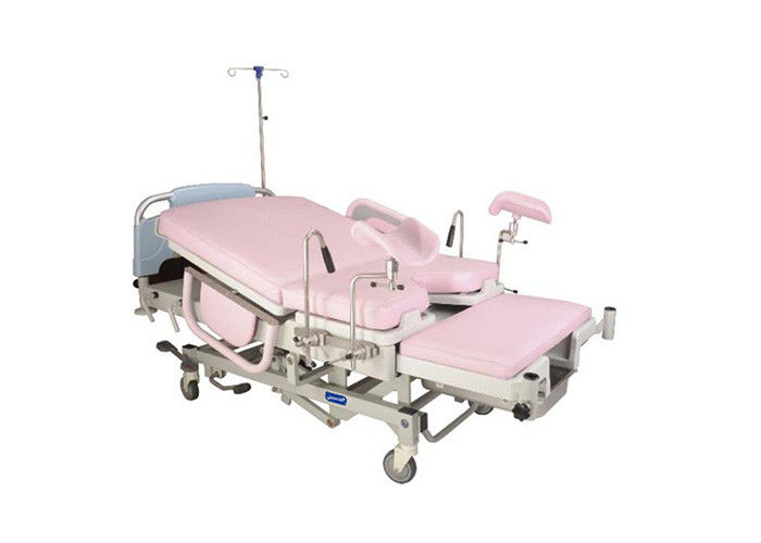 เตียงสำหรับจัดส่งสินค้าสูติ - นรีเวชในโรงพยาบาลสำหรับหญิงตั้งครรภ์ที่คลอด